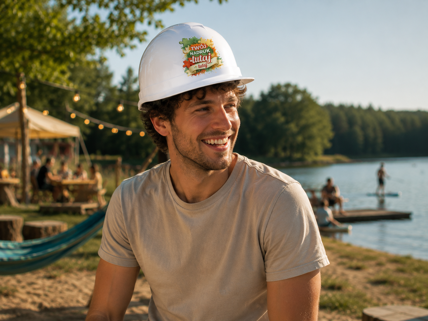 Kask ochronny ZIRCON 1 Delta Plus z własnym nadrukiem – widok z przodu